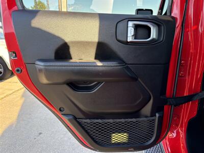 2021 Jeep Gladiator Overland   - Photo 16 - South Sioux City, NE 68776