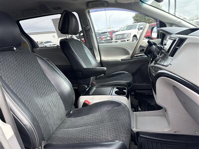 2013 Toyota Sienna SE 8-Passenger   - Photo 19 - South Sioux City, NE 68776