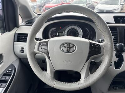 2013 Toyota Sienna SE 8-Passenger   - Photo 22 - South Sioux City, NE 68776