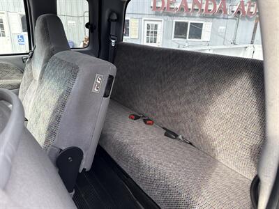 1999 Dodge Ram 3500 Laramie SLT   - Photo 17 - South Sioux City, NE 68776