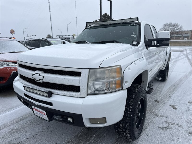 2010 Chevrolet Silverado 1500 LTZ   - Photo 1 - South Sioux City, NE 68776