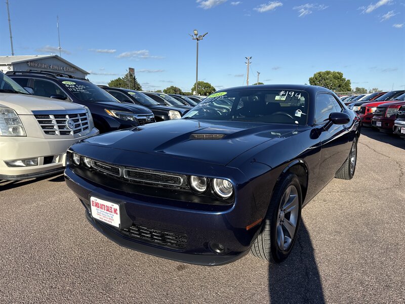 2015 Dodge Challenger SXT   - Photo 1 - South Sioux City, NE 68776