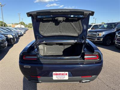 2015 Dodge Challenger SXT   - Photo 16 - South Sioux City, NE 68776