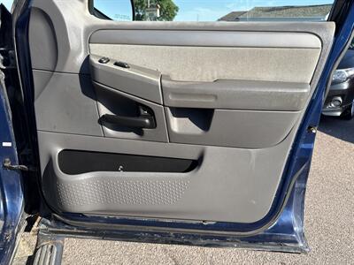 2004 Ford Explorer XLT   - Photo 21 - South Sioux City, NE 68776