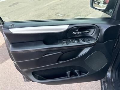 2016 Dodge Grand Caravan R/T   - Photo 14 - South Sioux City, NE 68776
