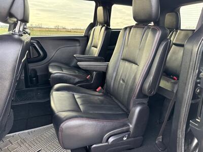 2016 Dodge Grand Caravan R/T   - Photo 16 - South Sioux City, NE 68776