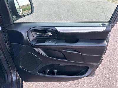 2016 Dodge Grand Caravan R/T   - Photo 19 - South Sioux City, NE 68776