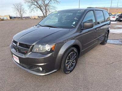 2016 Dodge Grand Caravan R/T   - Photo 1 - South Sioux City, NE 68776