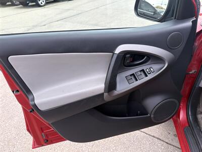 2012 Toyota RAV4 Limited   - Photo 14 - South Sioux City, NE 68776