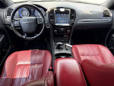 2012 Chrysler 300 Series S V6   - Photo 19 - South Sioux City, NE 68776