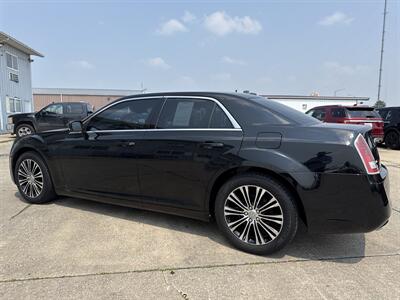 2012 Chrysler 300 Series S V6   - Photo 3 - South Sioux City, NE 68776