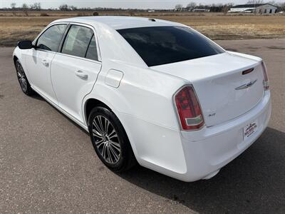 2014 Chrysler 300 Series S   - Photo 5 - South Sioux City, NE 68776