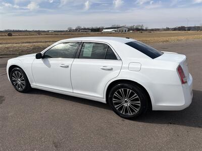 2014 Chrysler 300 Series S   - Photo 4 - South Sioux City, NE 68776