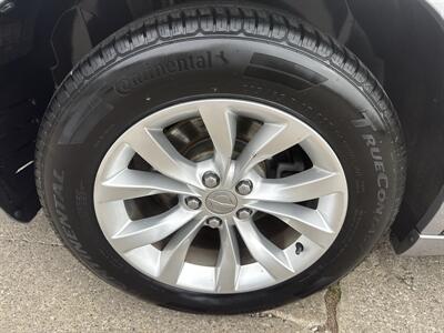 2015 Chrysler 300 Limited   - Photo 15 - South Sioux City, NE 68776