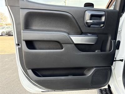 2015 Chevrolet Silverado 3500HD LT   - Photo 18 - South Sioux City, NE 68776