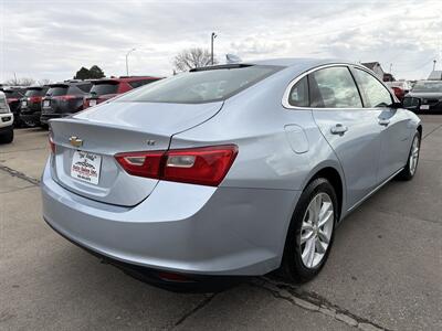 2017 Chevrolet Malibu LT   - Photo 6 - South Sioux City, NE 68776