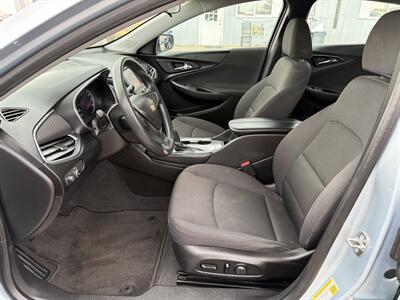 2017 Chevrolet Malibu LT   - Photo 12 - South Sioux City, NE 68776