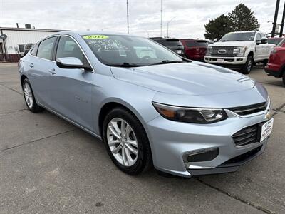 2017 Chevrolet Malibu LT   - Photo 8 - South Sioux City, NE 68776