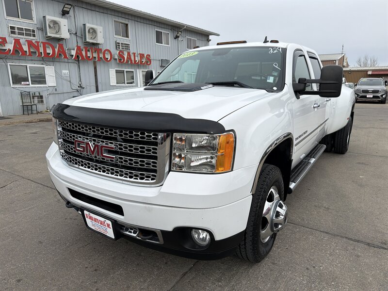 2013 GMC Sierra 3500HD Denali   - Photo 1 - South Sioux City, NE 68776