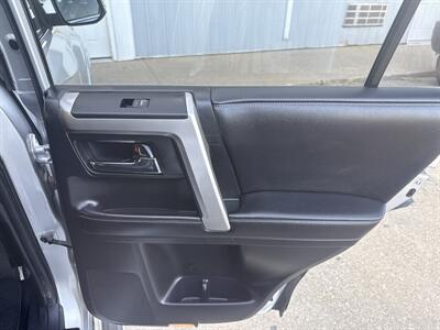 2017 Toyota 4Runner Limited   - Photo 21 - South Sioux City, NE 68776