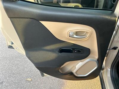 2016 Jeep Renegade Latitude   - Photo 14 - South Sioux City, NE 68776