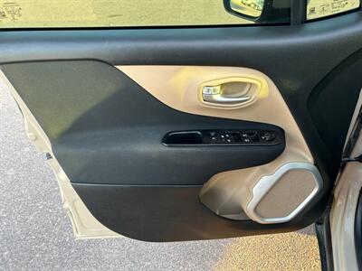 2016 Jeep Renegade Latitude   - Photo 11 - South Sioux City, NE 68776
