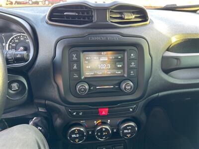 2016 Jeep Renegade Latitude   - Photo 15 - South Sioux City, NE 68776
