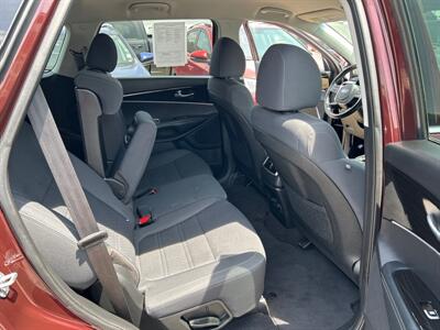 2019 Kia Sorento LX Plus V6   - Photo 17 - South Sioux City, NE 68776