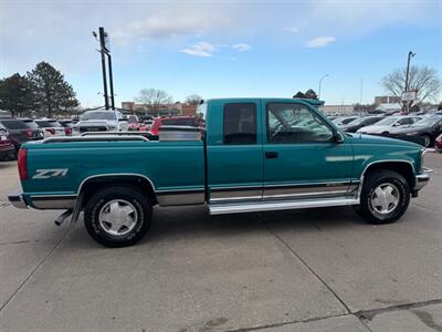 1996 Chevrolet K1500 Cheyenne 2dr K1500 Cheyenne - Photo 11 - South Sioux City, NE 68776