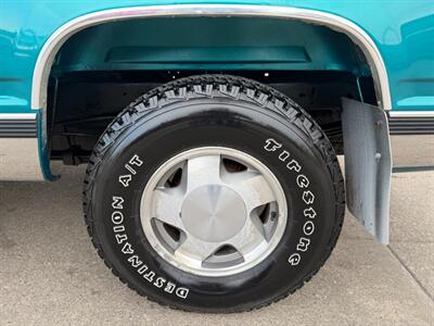 1996 Chevrolet K1500 Cheyenne 2dr K1500 Cheyenne - Photo 19 - South Sioux City, NE 68776