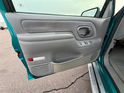 1996 Chevrolet K1500 Cheyenne 2dr K1500 Cheyenne - Photo 55 - South Sioux City, NE 68776