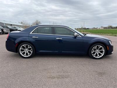 2016 Chrysler 300C Platinum   - Photo 6 - South Sioux City, NE 68776