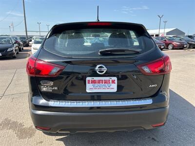 2019 Nissan Rogue Sport S   - Photo 4 - South Sioux City, NE 68776