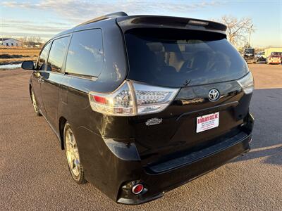 2011 Toyota Sienna SE 8-Passenger   - Photo 5 - South Sioux City, NE 68776