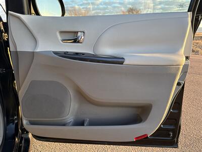 2011 Toyota Sienna SE 8-Passenger   - Photo 20 - South Sioux City, NE 68776