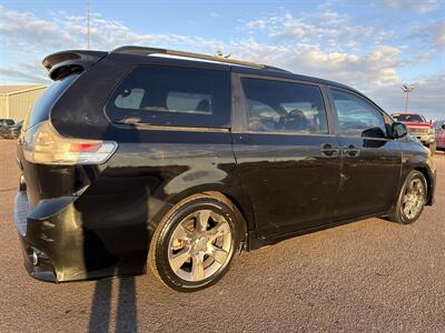 2011 Toyota Sienna SE 8-Passenger   - Photo 8 - South Sioux City, NE 68776