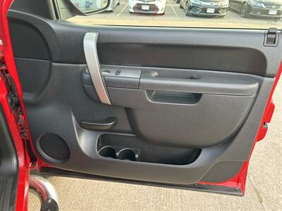 2012 GMC Sierra 2500 SLE   - Photo 18 - South Sioux City, NE 68776