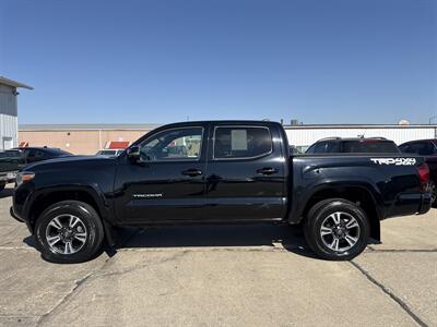 2019 Toyota Tacoma TRD Sport   - Photo 3 - South Sioux City, NE 68776