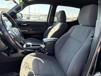 2019 Toyota Tacoma TRD Sport   - Photo 14 - South Sioux City, NE 68776
