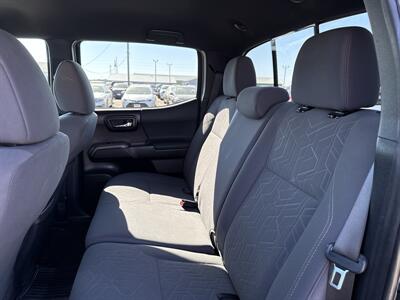 2019 Toyota Tacoma TRD Sport   - Photo 16 - South Sioux City, NE 68776
