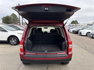 2017 Jeep Patriot High Altitude   - Photo 18 - South Sioux City, NE 68776
