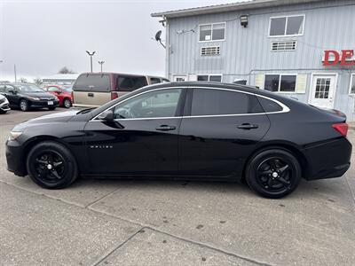 2017 Chevrolet Malibu LS   - Photo 3 - South Sioux City, NE 68776
