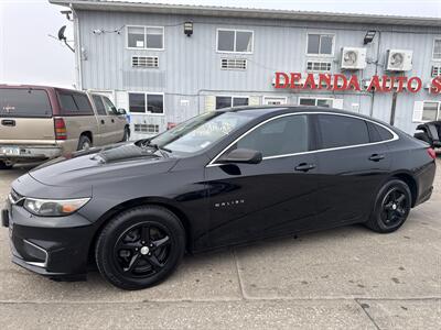 2017 Chevrolet Malibu LS   - Photo 2 - South Sioux City, NE 68776