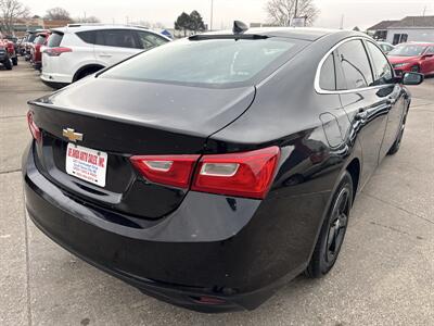 2017 Chevrolet Malibu LS   - Photo 7 - South Sioux City, NE 68776
