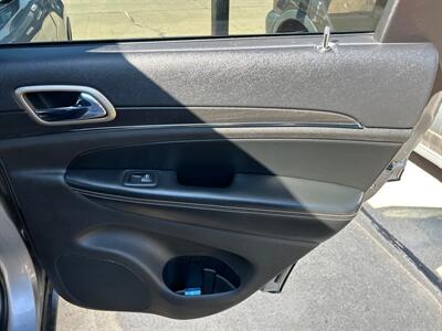 2015 Jeep Grand Cherokee Limited   - Photo 18 - South Sioux City, NE 68776