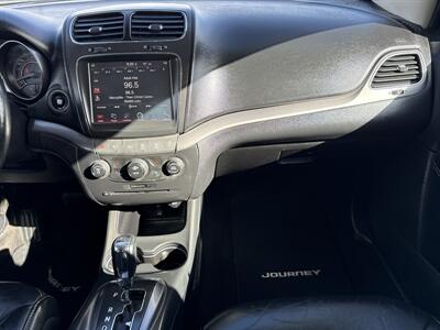 2017 Dodge Journey Crossroad Plus   - Photo 24 - South Sioux City, NE 68776