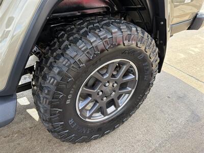 2020 Jeep Gladiator Overland   - Photo 11 - South Sioux City, NE 68776