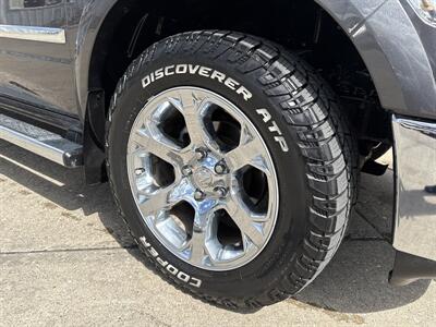 2017 RAM 1500 Laramie   - Photo 13 - South Sioux City, NE 68776