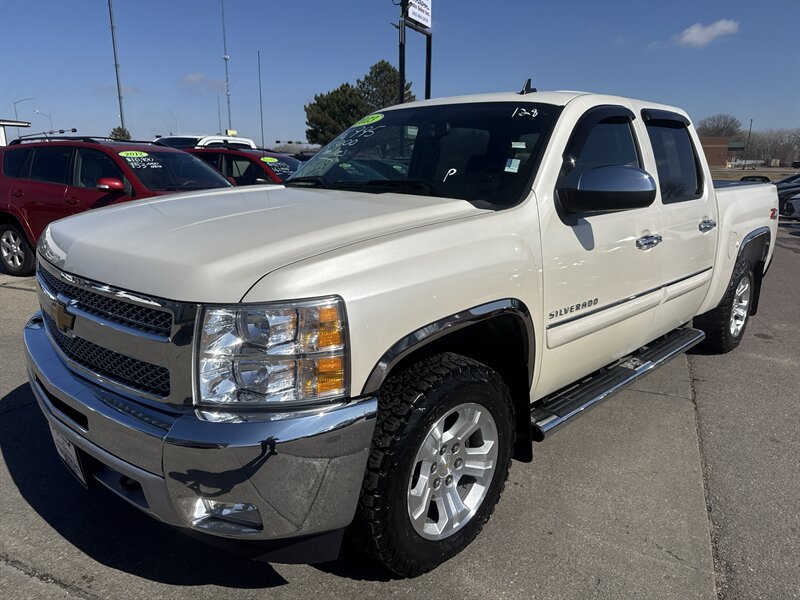 2013 Chevrolet Silverado 1500 LT   - Photo 1 - South Sioux City, NE 68776