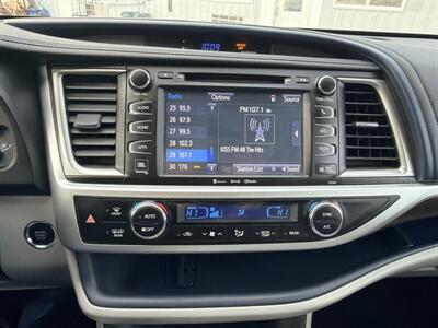 2016 Toyota Highlander Limited   - Photo 24 - South Sioux City, NE 68776